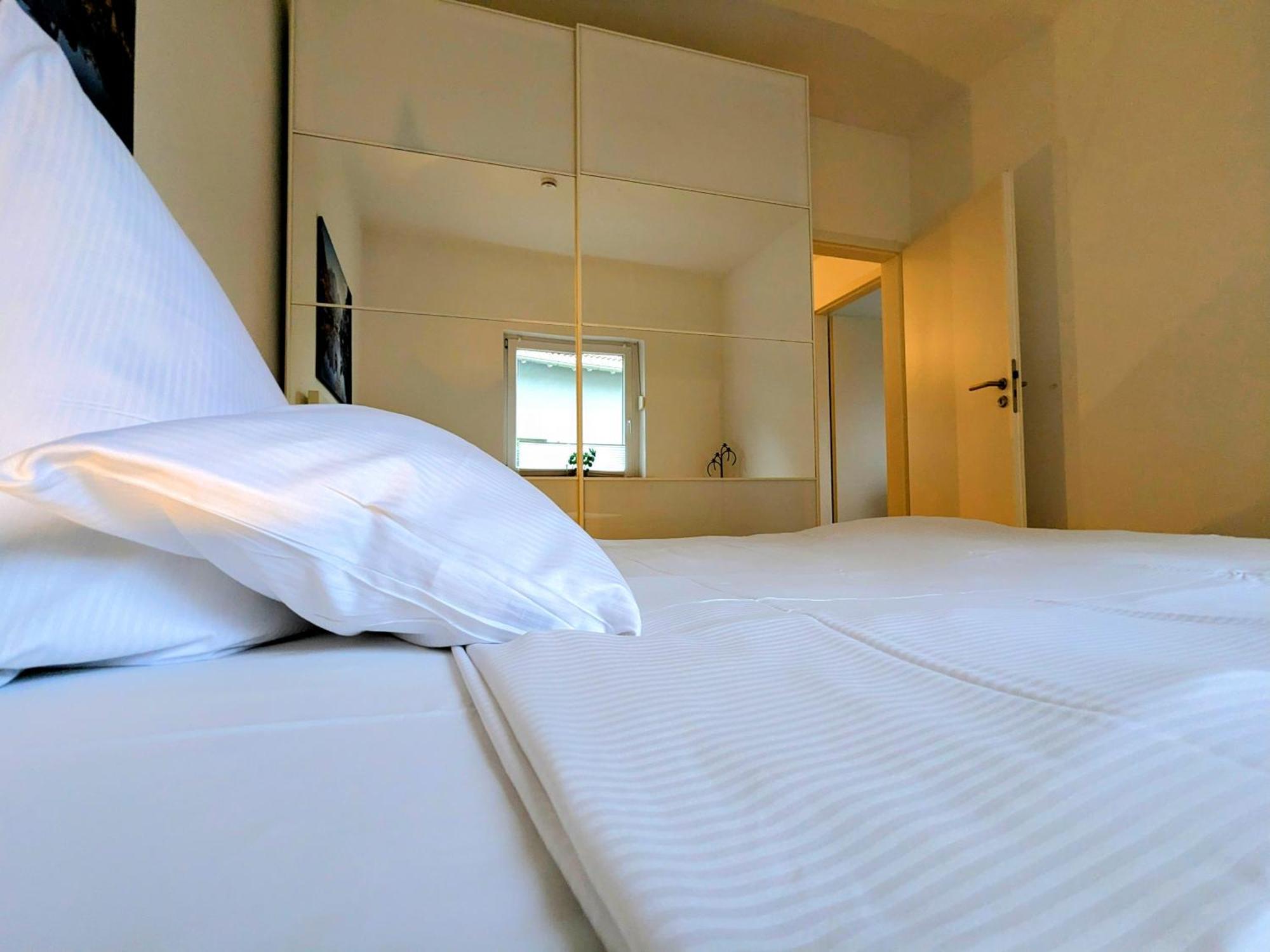 55Qm Messe Wohnung, Trade Fair, 6 Minuten Zur Messe Rheinstetten Luaran gambar